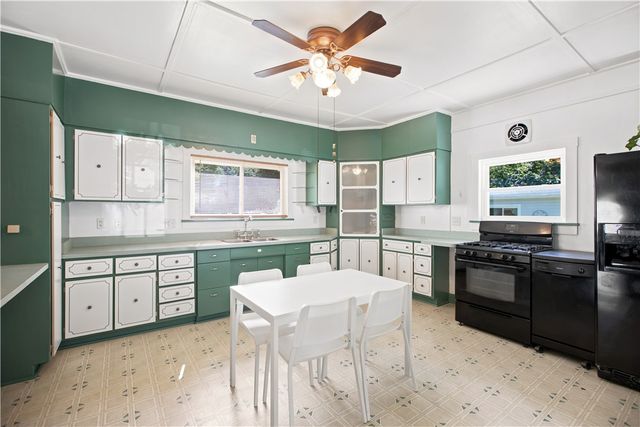 1271 Lewis St, Mt Washington, PA 15220