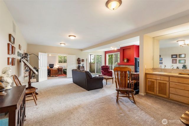 723 Rainier Lane, Port Ludlow, WA 98365