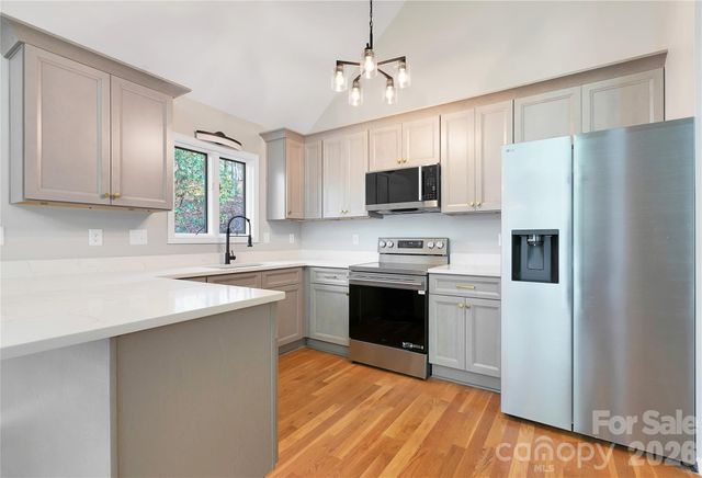 3814 Connestee Trail, Brevard, NC 28712