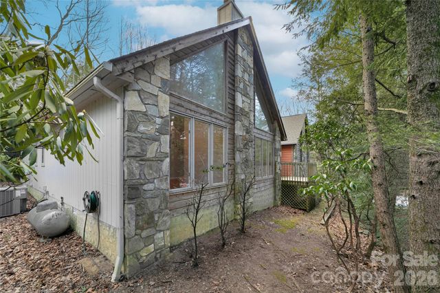 3814 Connestee Trail, Brevard, NC 28712