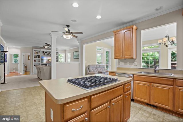 10 GARNER DR, Fredericksburg, VA 22405