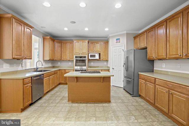 10 GARNER DR, Fredericksburg, VA 22405
