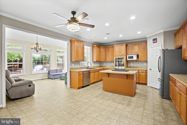 10 GARNER DR, Fredericksburg, VA 22405