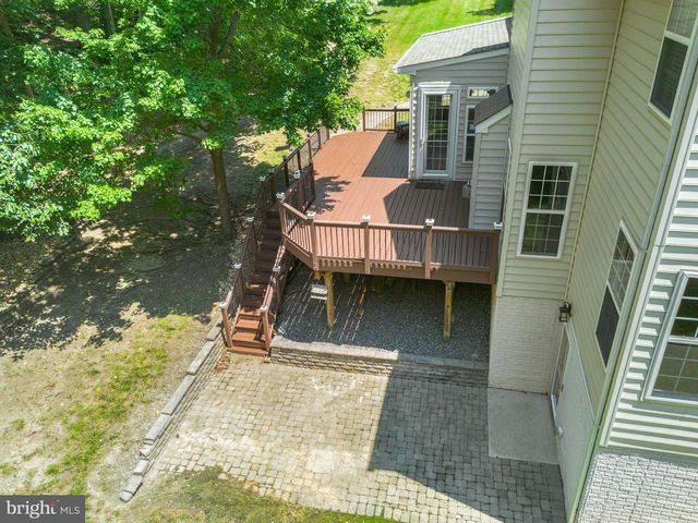 10 GARNER DR, Fredericksburg, VA 22405