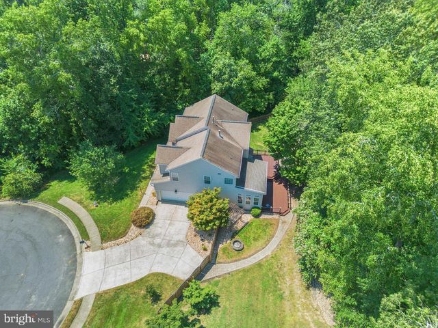 10 GARNER DR, Fredericksburg, VA 22405