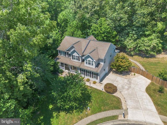 10 GARNER DR, Fredericksburg, VA 22405