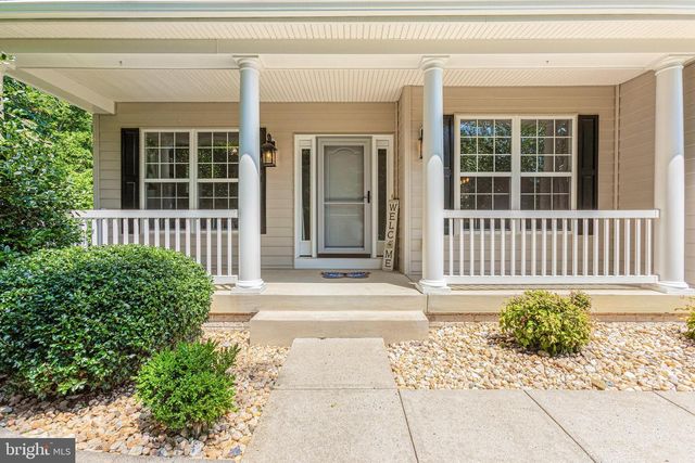 10 GARNER DR, Fredericksburg, VA 22405