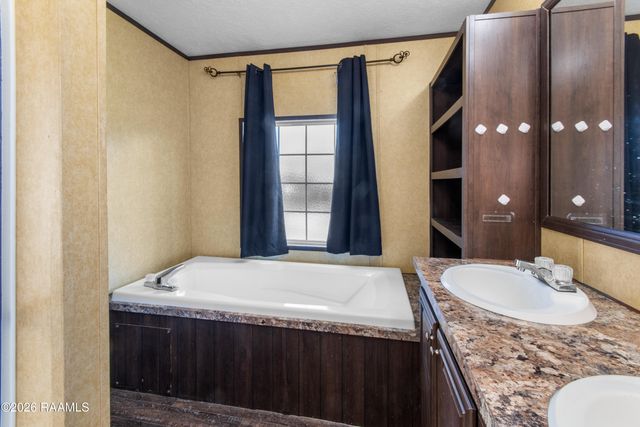 1171 Charles Marks Road, Arnaudville, LA 70512