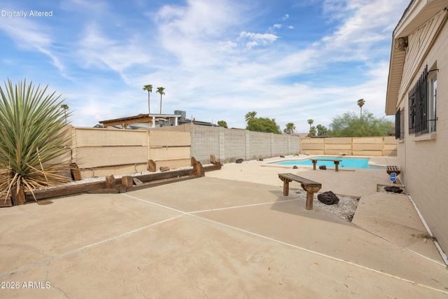 4554 W PARADISE Drive, Glendale, AZ 85304
