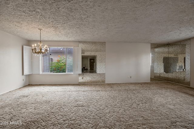 4554 W PARADISE Drive, Glendale, AZ 85304