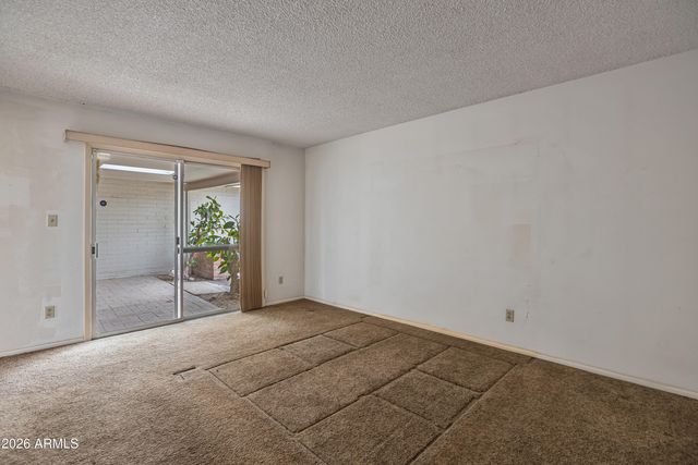 4554 W PARADISE Drive, Glendale, AZ 85304