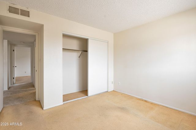 4554 W PARADISE Drive, Glendale, AZ 85304
