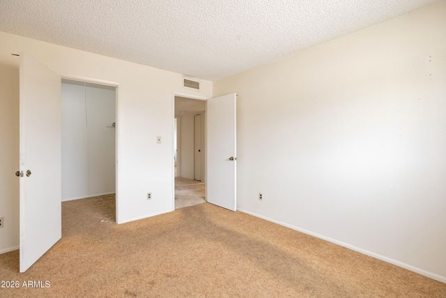 4554 W PARADISE Drive, Glendale, AZ 85304