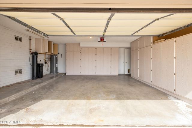 4554 W PARADISE Drive, Glendale, AZ 85304
