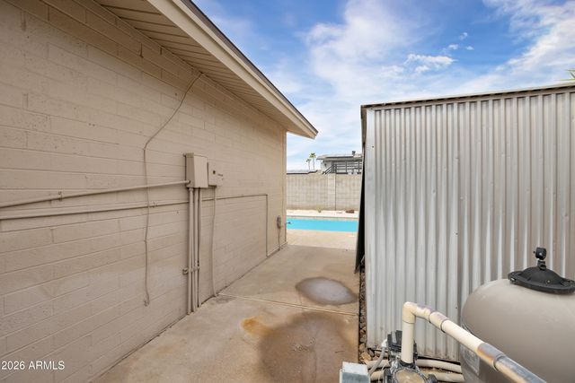 4554 W PARADISE Drive, Glendale, AZ 85304