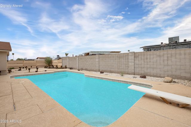 4554 W PARADISE Drive, Glendale, AZ 85304