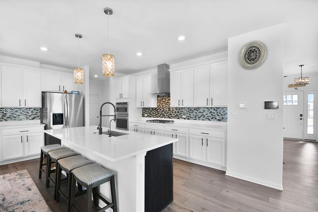 42 Open Parkway N, Hawthorn Woods, IL 60047