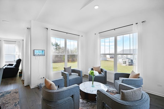 42 Open Parkway N, Hawthorn Woods, IL 60047