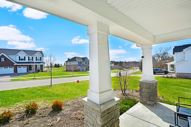 42 Open Parkway N, Hawthorn Woods, IL 60047