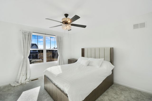 42 Open Parkway N, Hawthorn Woods, IL 60047