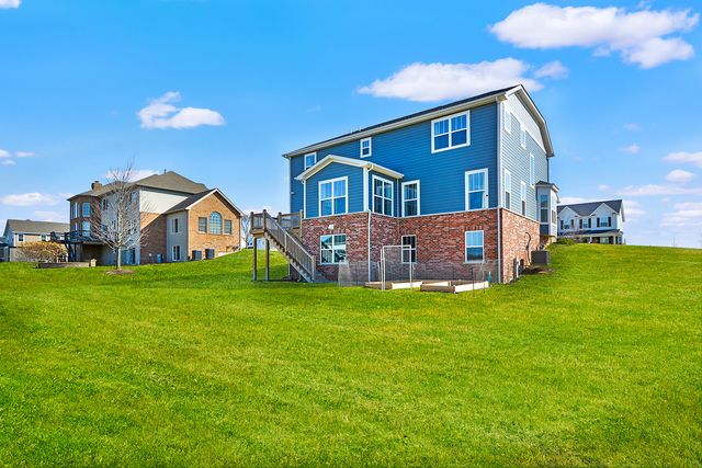 42 Open Parkway N, Hawthorn Woods, IL 60047