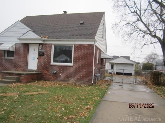 25123 Mackinac Street, Roseville, MI 48066