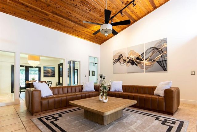 222 N Tradewinds Avenue, Lauderdale-By-The-Sea, Fort Lauderdale, FL 33308