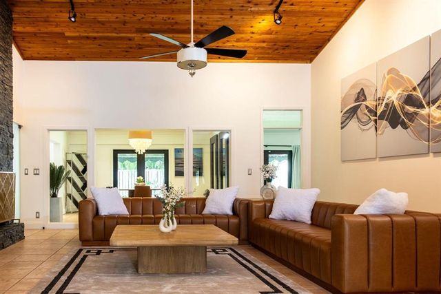 222 N Tradewinds Avenue, Lauderdale-By-The-Sea, Fort Lauderdale, FL 33308