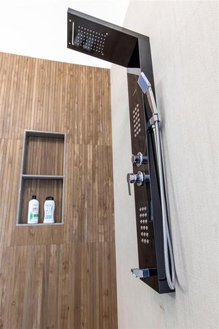 222 N Tradewinds Avenue, Lauderdale-By-The-Sea, Fort Lauderdale, FL 33308