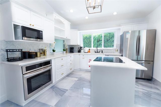 222 N Tradewinds Avenue, Lauderdale-By-The-Sea, Fort Lauderdale, FL 33308