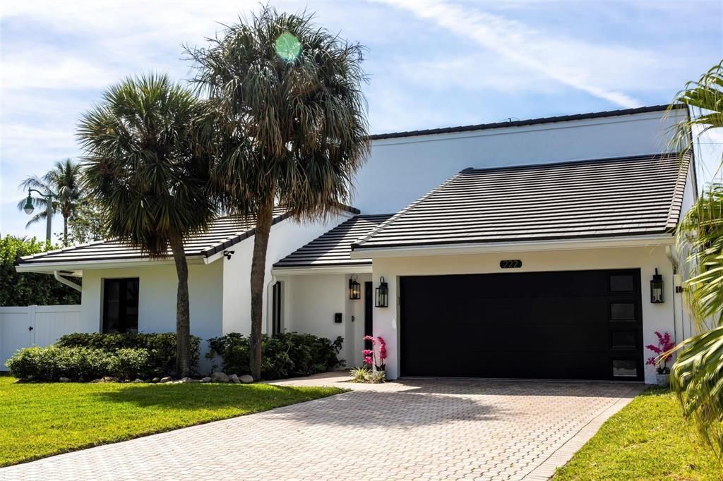 222 N Tradewinds Avenue, Lauderdale-By-The-Sea, Fort Lauderdale, FL 33308