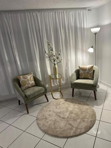 1881 Washington Ave, Miami Beach, FL 33139