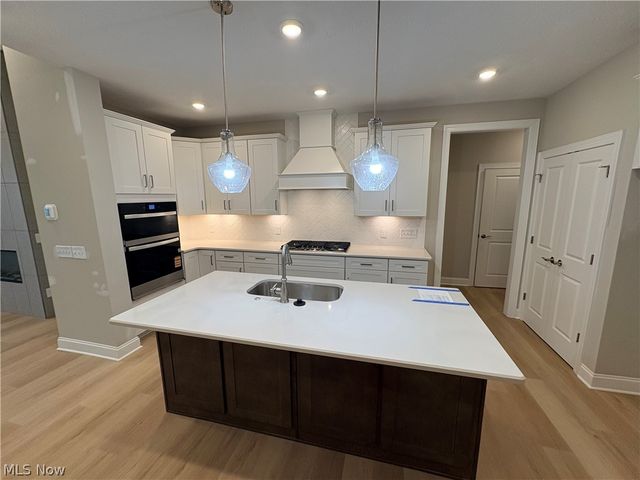 4131 Averi Lane, Orange, OH 44122