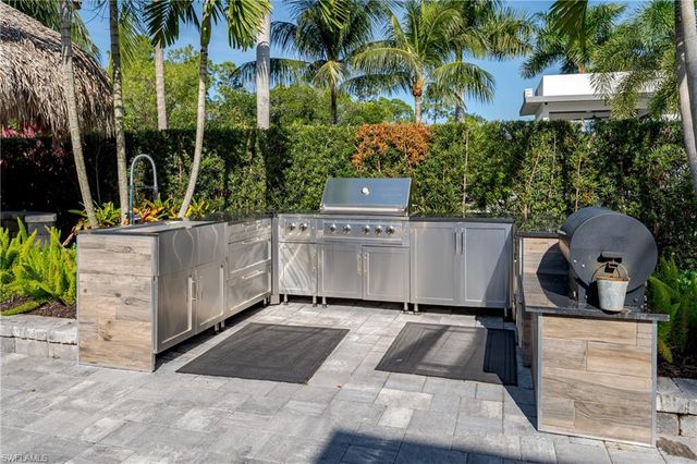 13319 Snook CIR, Naples, FL 34114