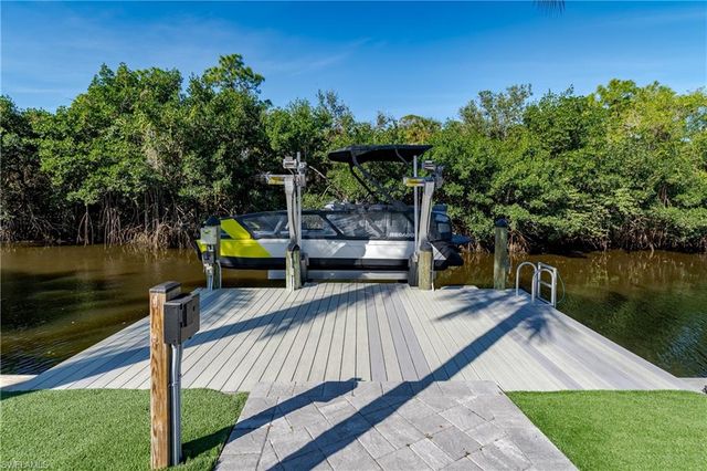 13319 Snook CIR, Naples, FL 34114