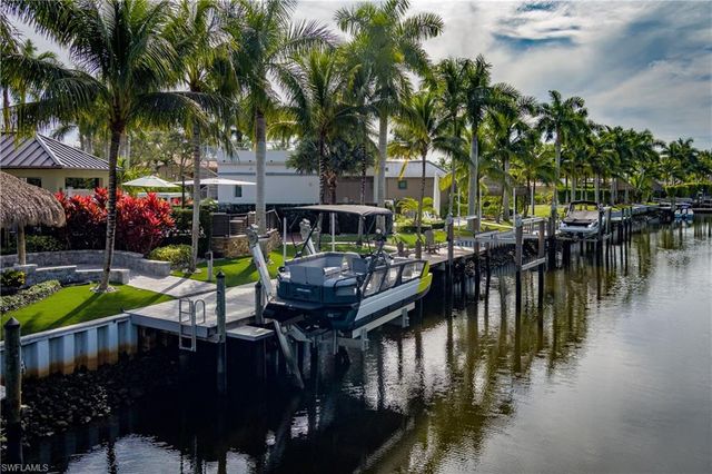 13319 Snook CIR, Naples, FL 34114