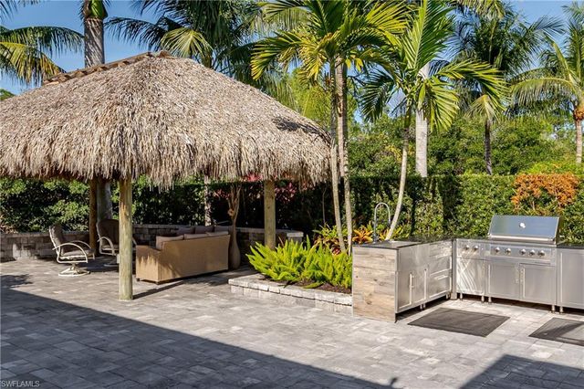 13319 Snook CIR, Naples, FL 34114