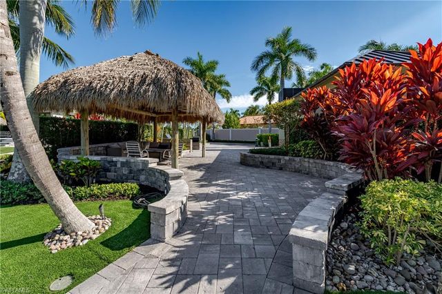 13319 Snook CIR, Naples, FL 34114