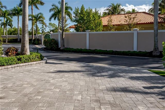 13319 Snook CIR, Naples, FL 34114