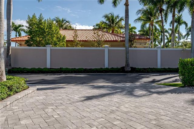 13319 Snook CIR, Naples, FL 34114