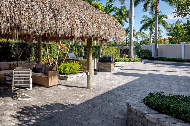 13319 Snook CIR, Naples, FL 34114