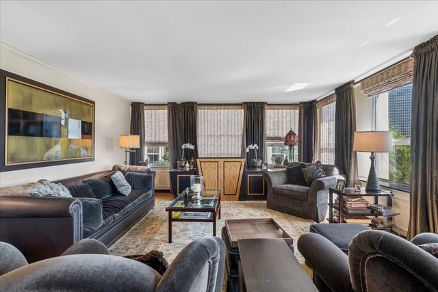 2626 N LAKEVIEW Avenue 302, Chicago, IL 60614