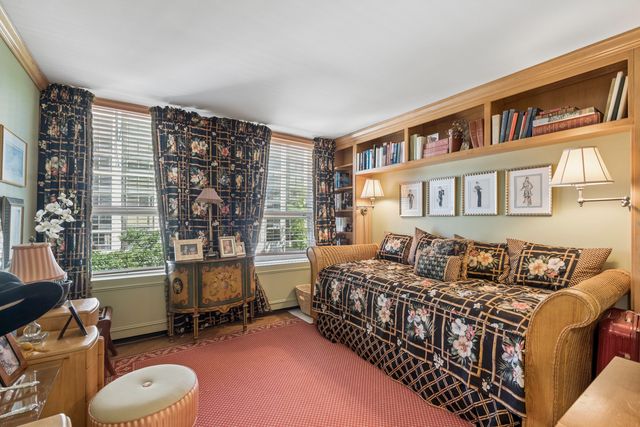 2626 N LAKEVIEW Avenue 302, Chicago, IL 60614
