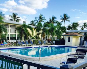 146 Lollypop LN 851, Naples, FL 34112