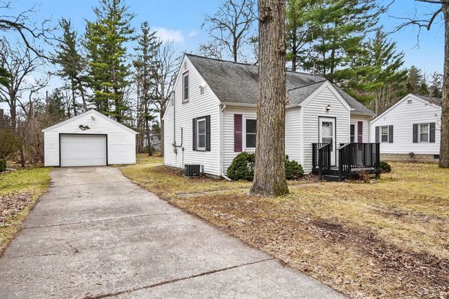 497 Tittabawassee Street, Sanford, MI 48657