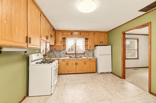 497 Tittabawassee Street, Sanford, MI 48657