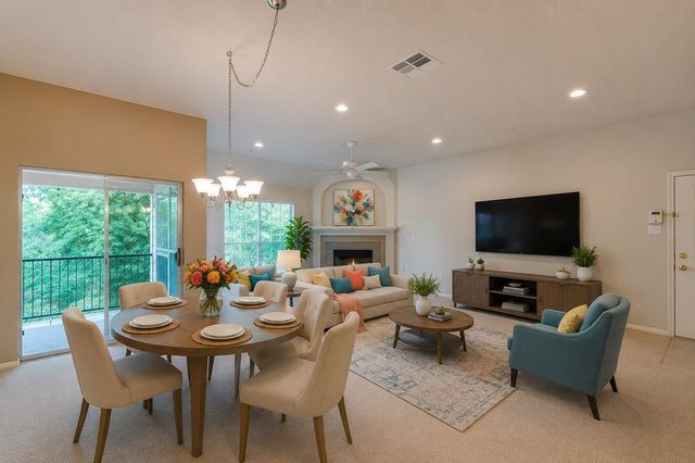 8051 Bay Branch Drive 333, The Woodlands, TX 77382