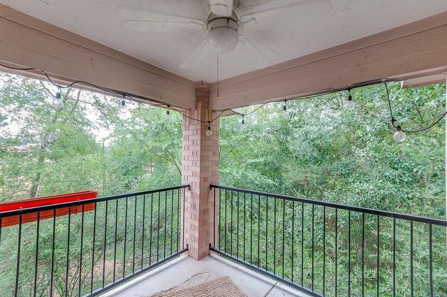 8051 Bay Branch Drive 333, The Woodlands, TX 77382