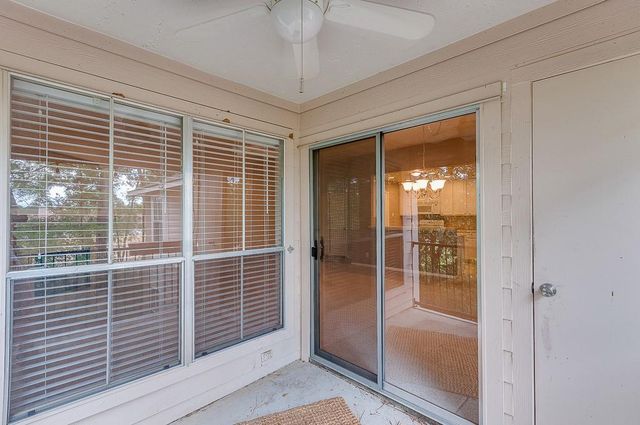 8051 Bay Branch Drive 333, The Woodlands, TX 77382