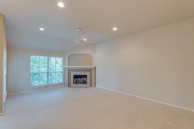 8051 Bay Branch Drive 333, The Woodlands, TX 77382